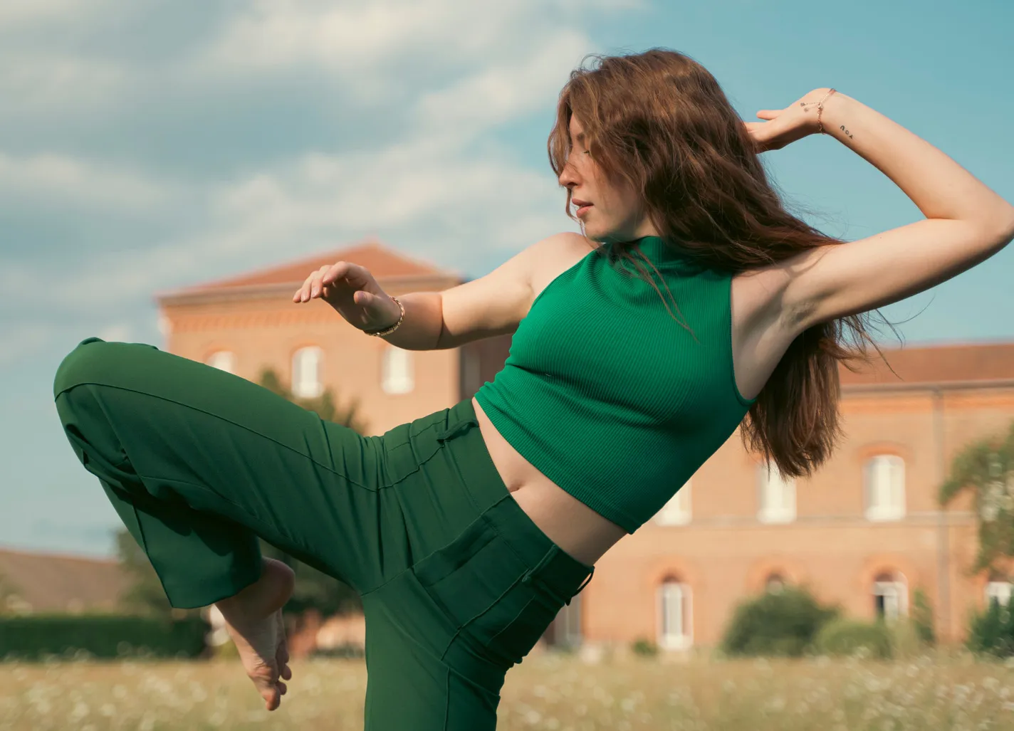 Danseuse en vert en improvisation