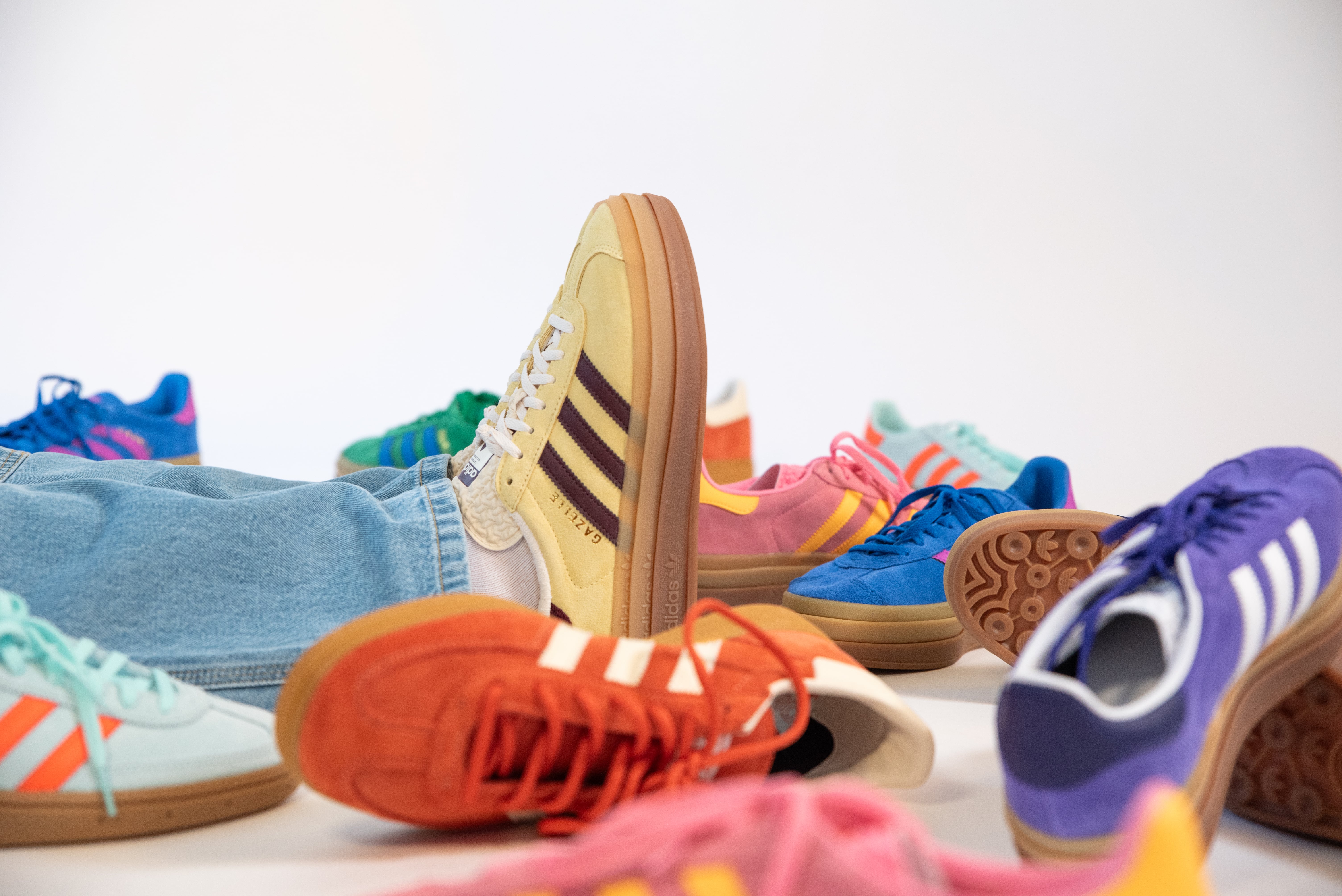 shooting chaussures multi-couleurs adidas